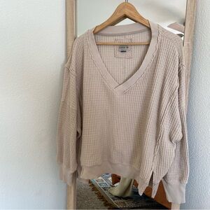 NWOT American Eagle AE Oversized Big Hug Waffle V-Neck Sweatshirt